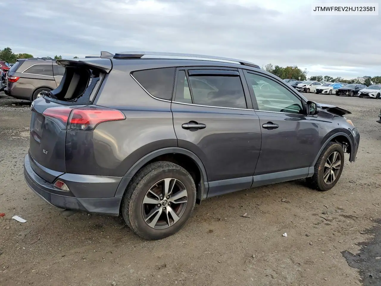2017 TOYOTA RAV 4 VIN JTMWFREV2HJ123581 — фото 3