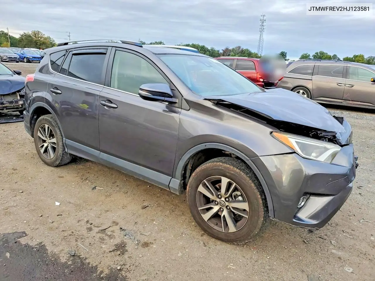 2017 TOYOTA RAV 4 VIN JTMWFREV2HJ123581 — фото 4
