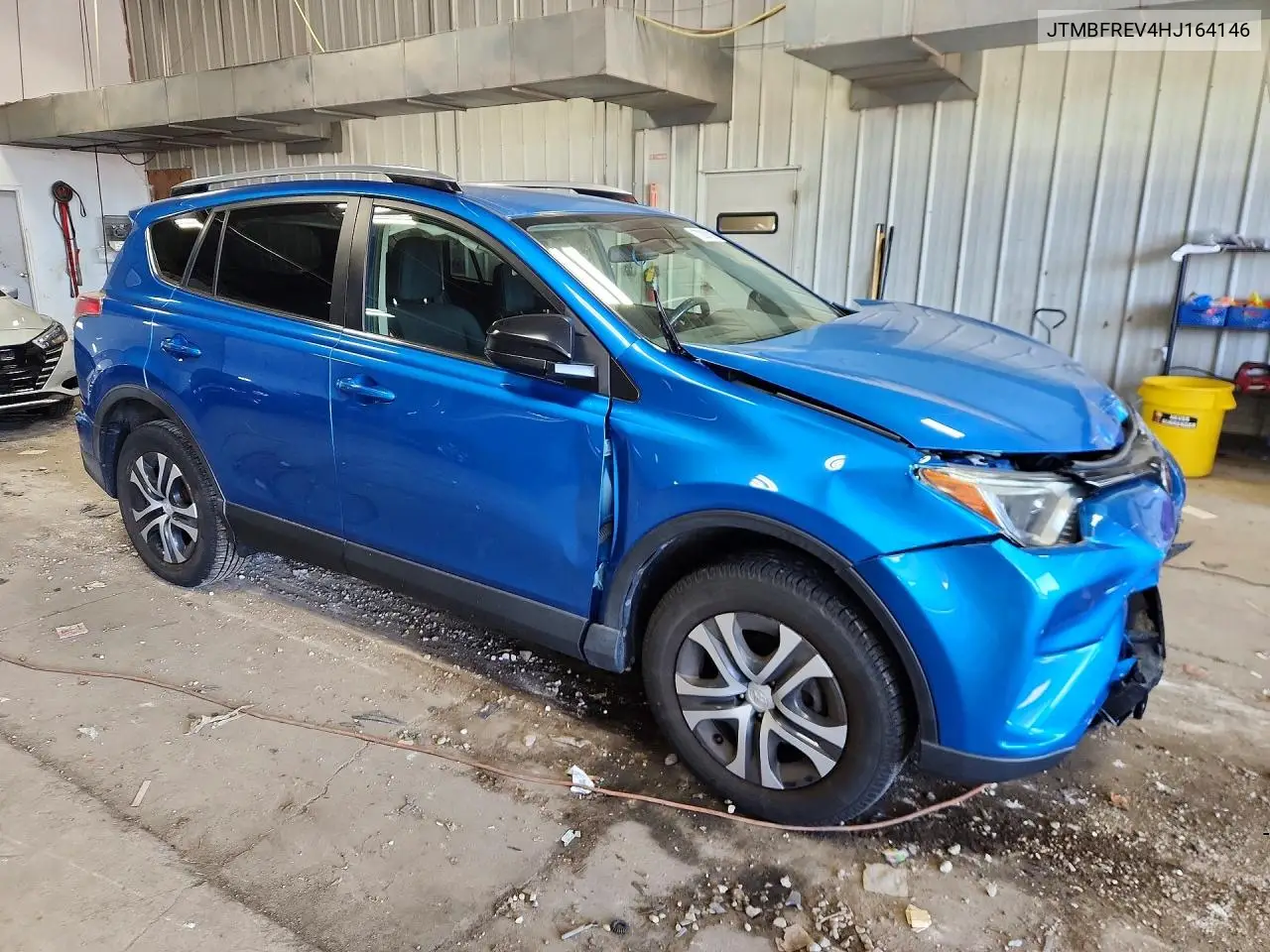 2017 TOYOTA RAV 4 VIN JTMBFREV4HJ164146 — фото 4