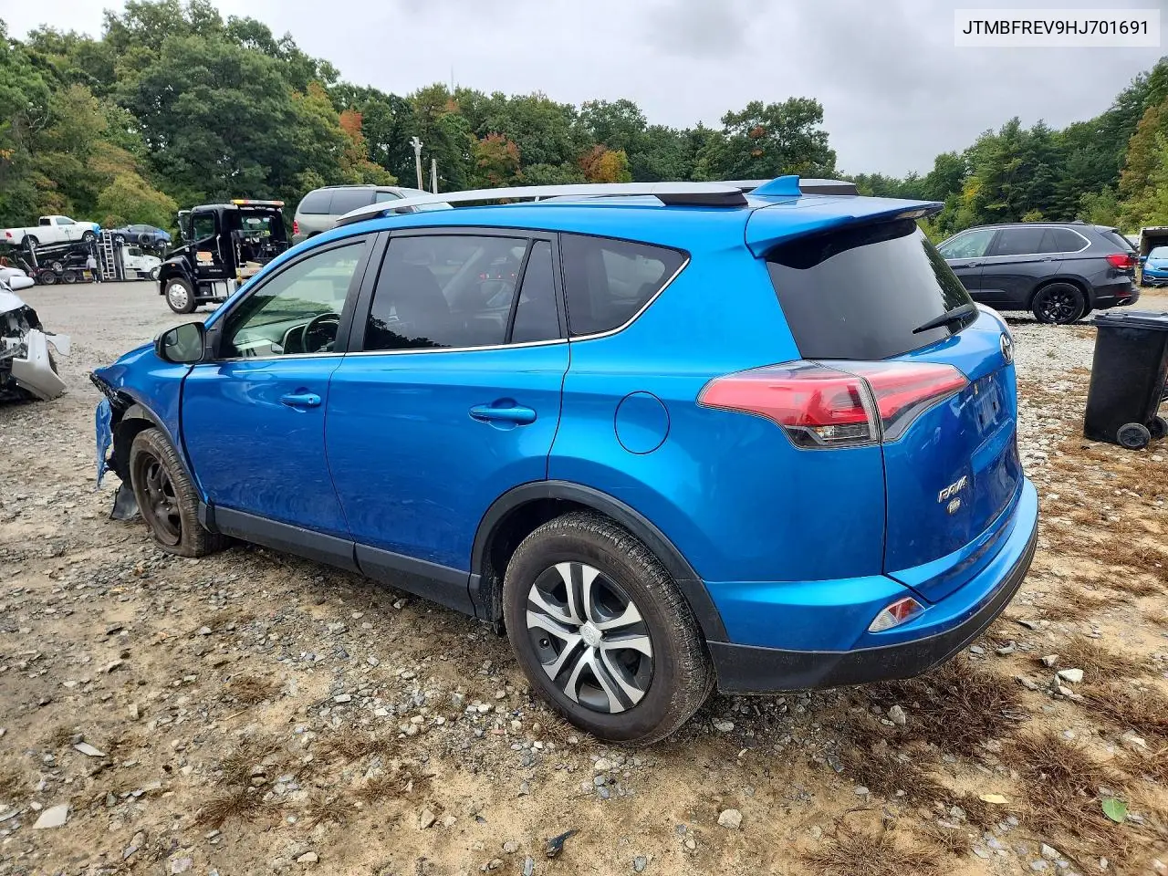 2017 TOYOTA RAV 4 VIN JTMBFREV9HJ701691 — фото 2
