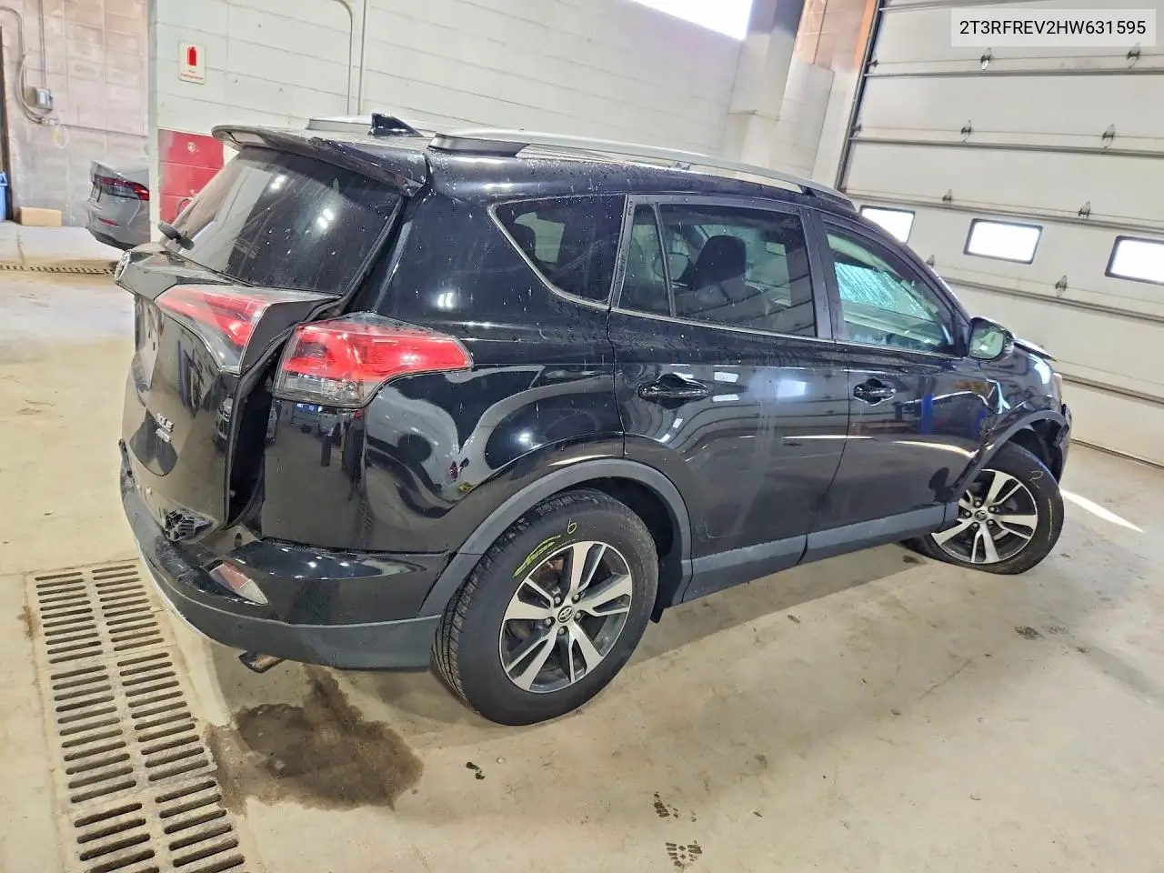 2017 TOYOTA RAV 4 VIN 2T3RFREV2HW631595 — фото 3