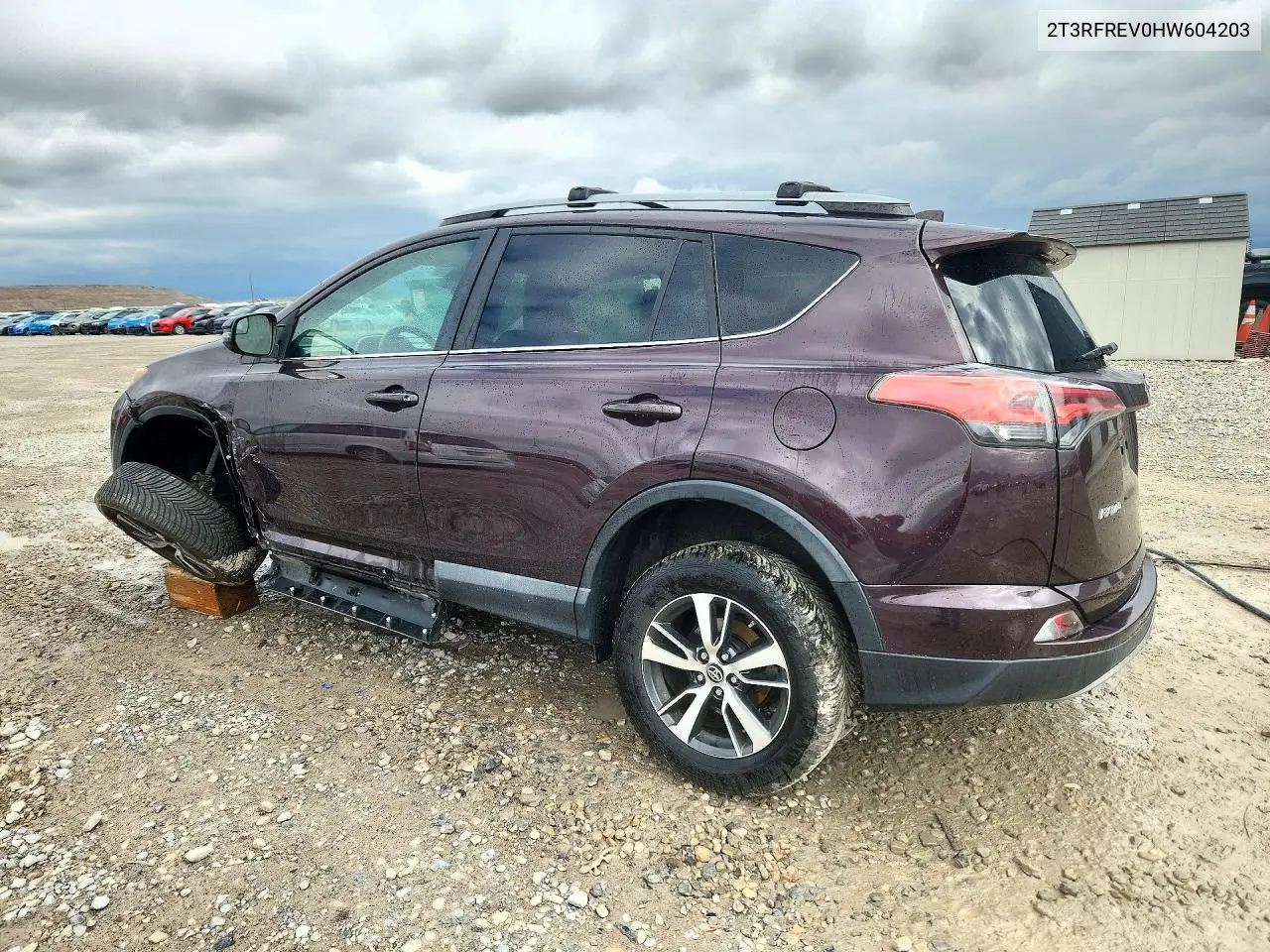 2017 TOYOTA RAV 4 VIN 2T3RFREV0HW604203 — фото 2