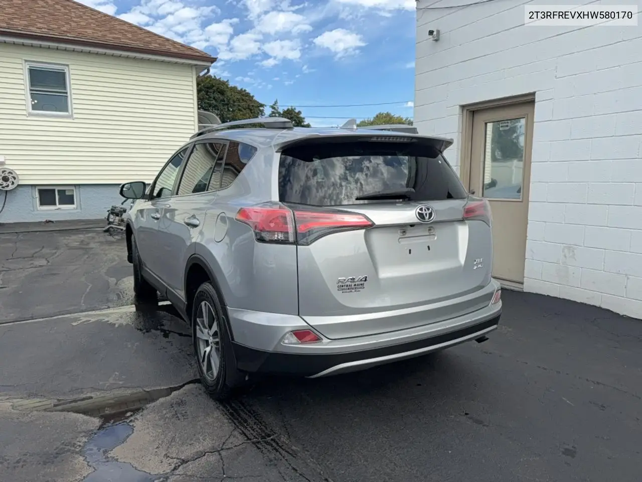2017 TOYOTA RAV 4 VIN 2T3RFREVXHW580170 — фото 3