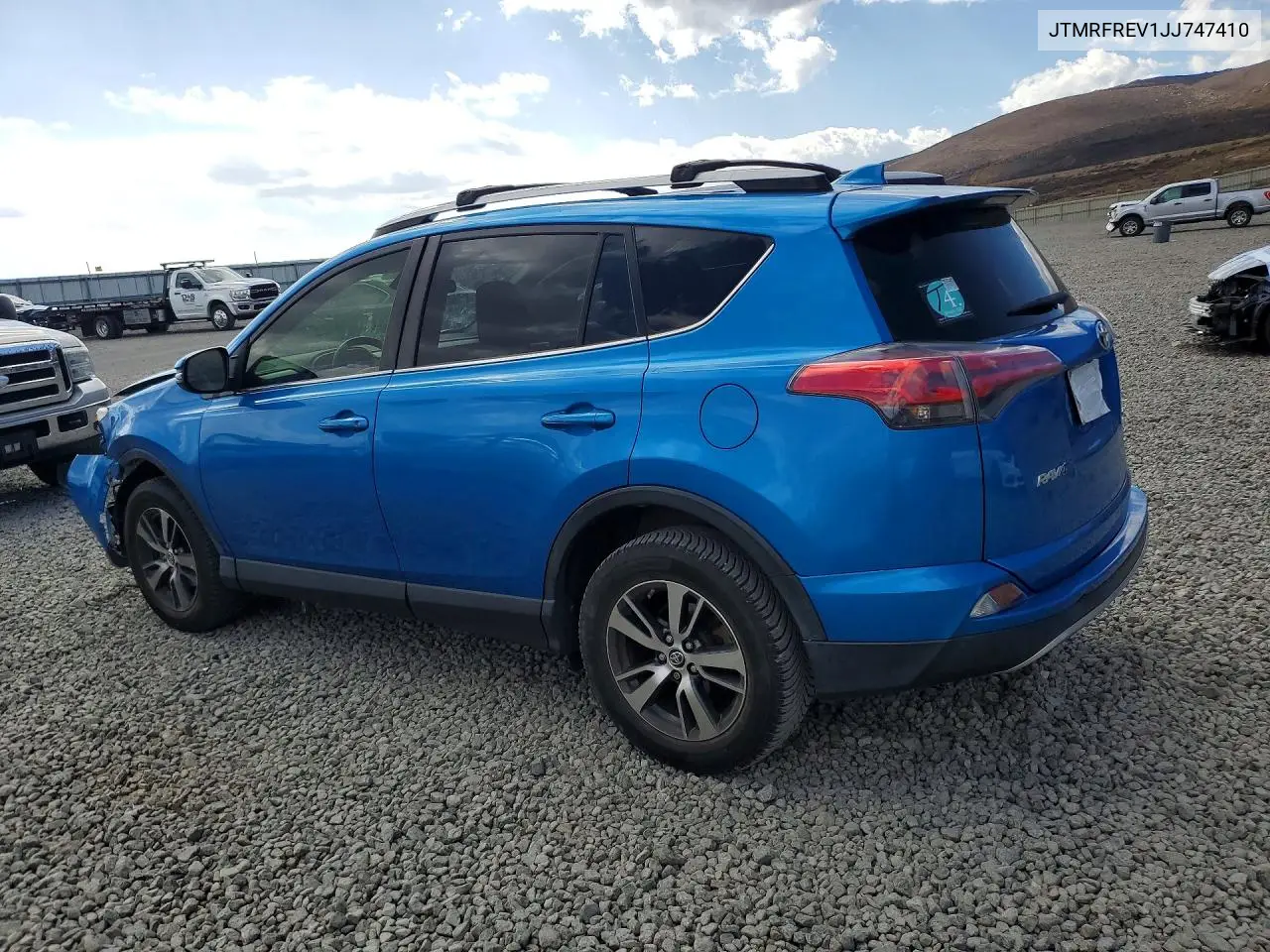 2018 TOYOTA RAV 4 VIN JTMRFREV1JJ747410 — фото 2