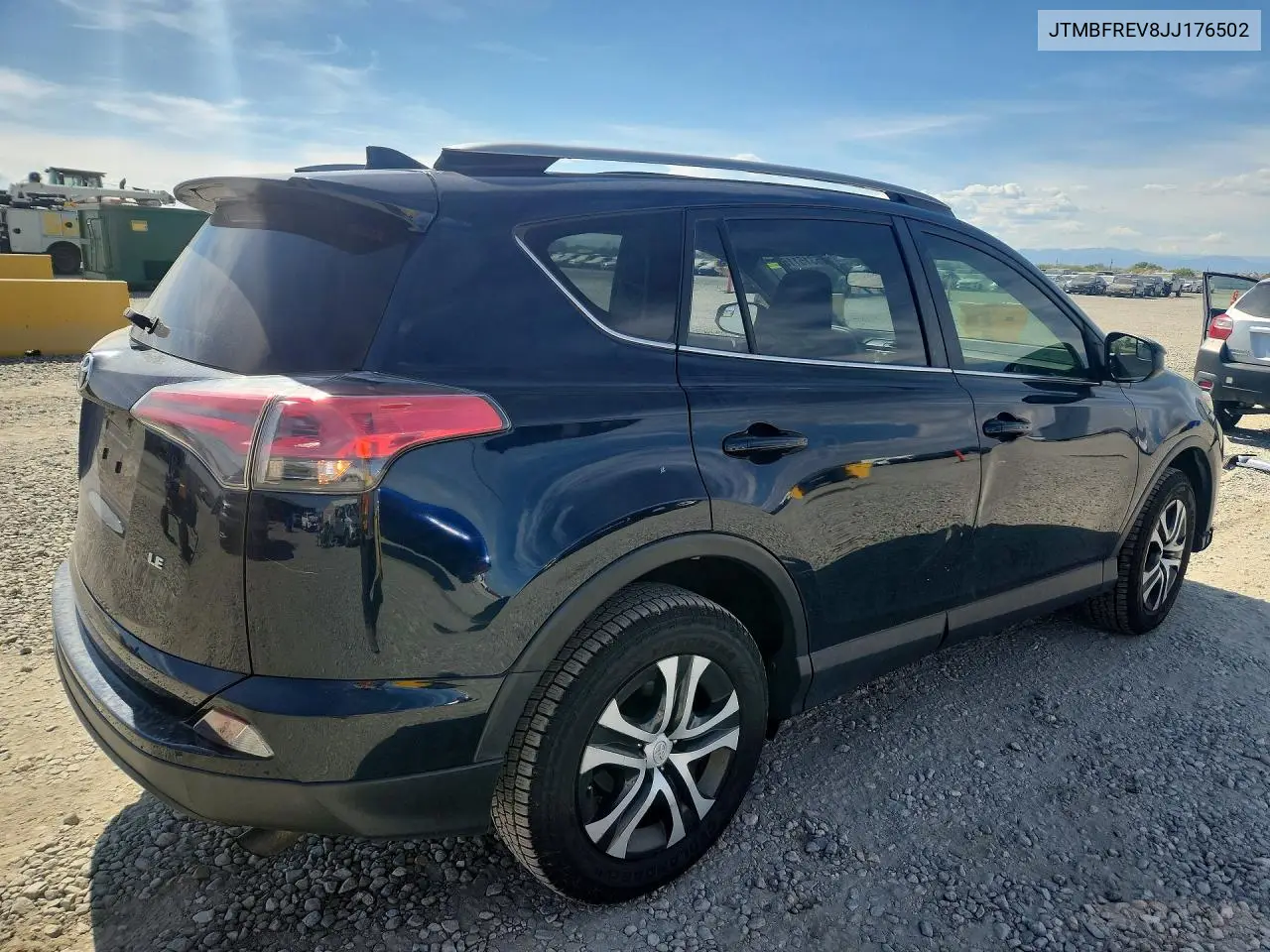 2018 TOYOTA RAV 4 VIN JTMBFREV8JJ176502 — фото 3
