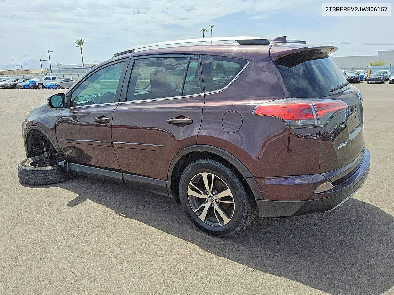 2018 TOYOTA RAV 4 VIN 2T3RFREV2JW806157 — фото 2