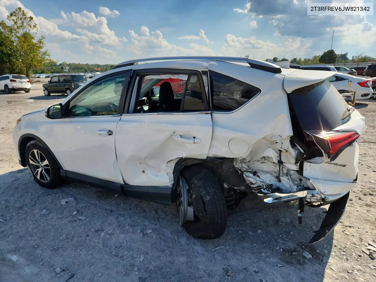2018 TOYOTA RAV 4 VIN 2T3RFREV6JW821342 — фото 2