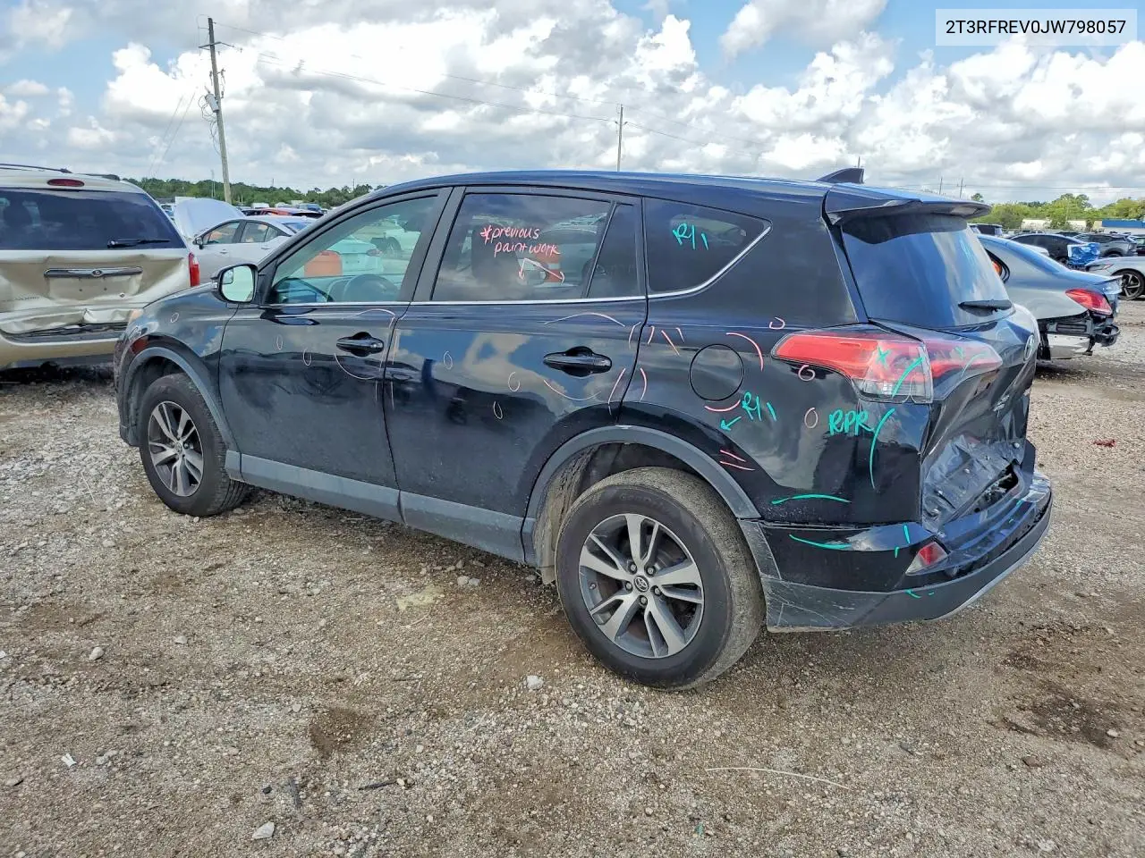 2018 TOYOTA RAV 4 VIN 2T3RFREV0JW798057 — фото 2
