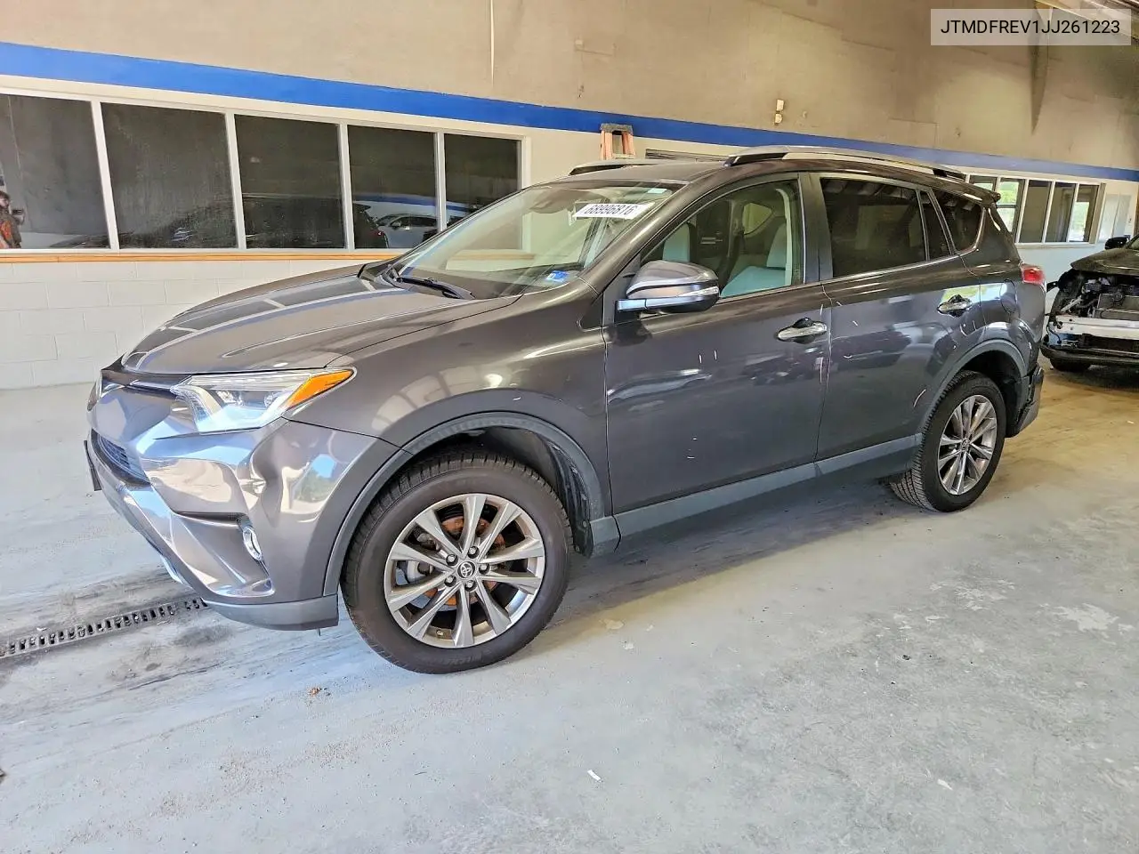 TOYOTA RAV 4 2018, VIN JTMDFREV1JJ261223