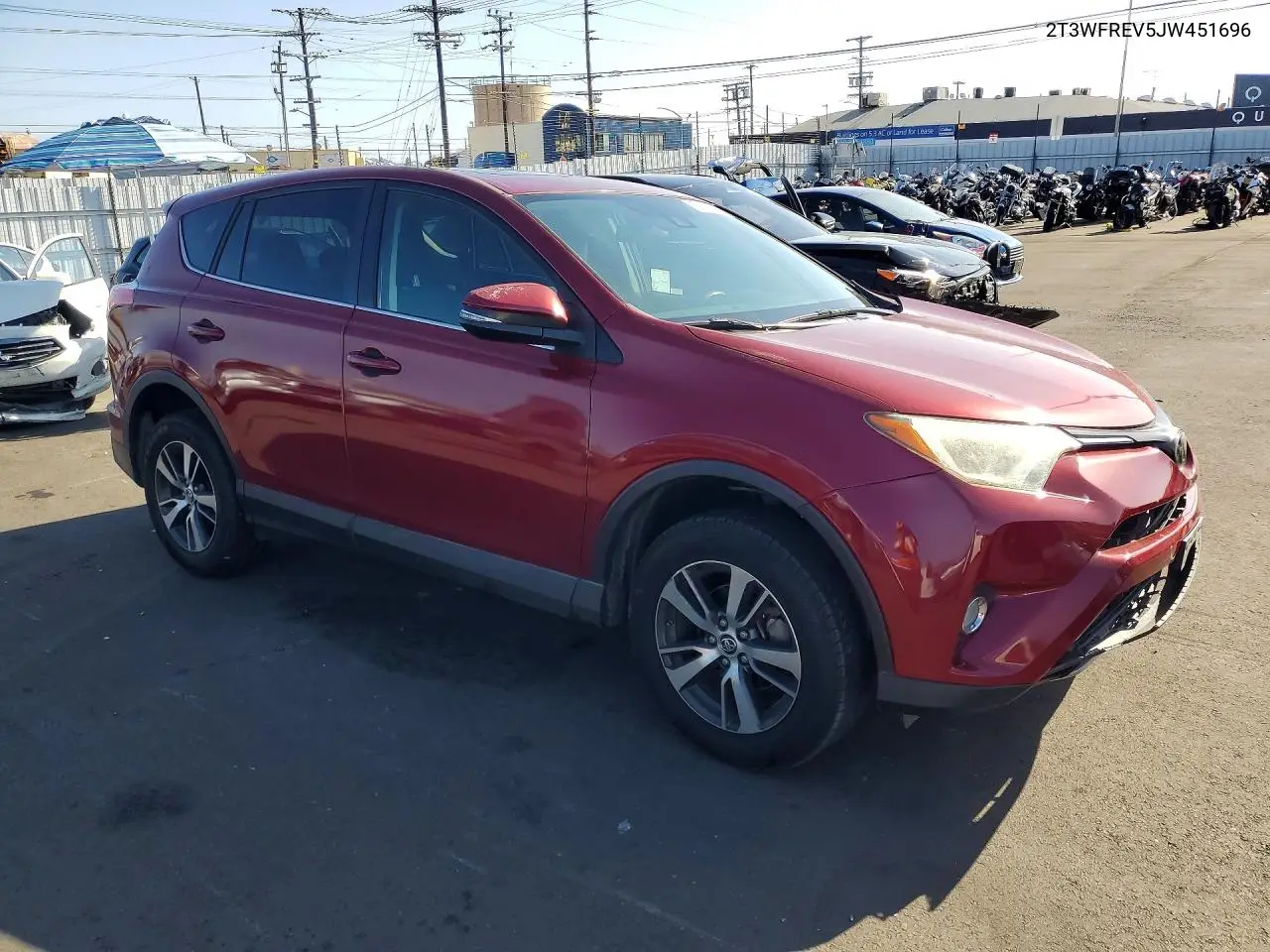 2018 TOYOTA RAV 4 VIN 2T3WFREV5JW451696 — фото 4