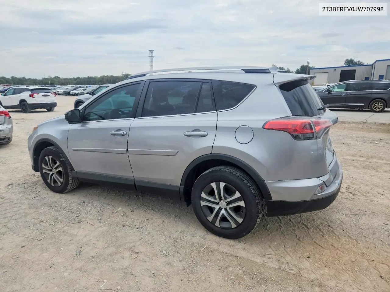 2018 TOYOTA RAV 4 VIN 2T3BFREV0JW707998 — фото 2