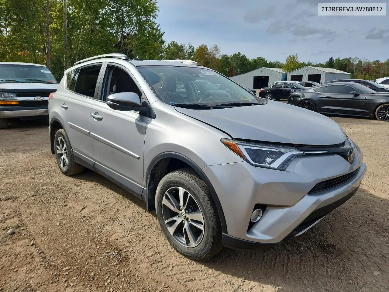 2018 TOYOTA RAV 4 VIN 2T3RFREV3JW788817 — фото 4
