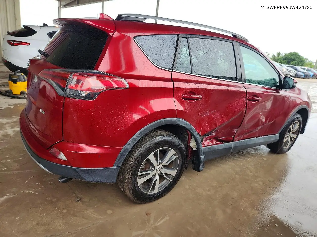 2018 TOYOTA RAV 4 VIN 2T3WFREV9JW424730 — фото 3