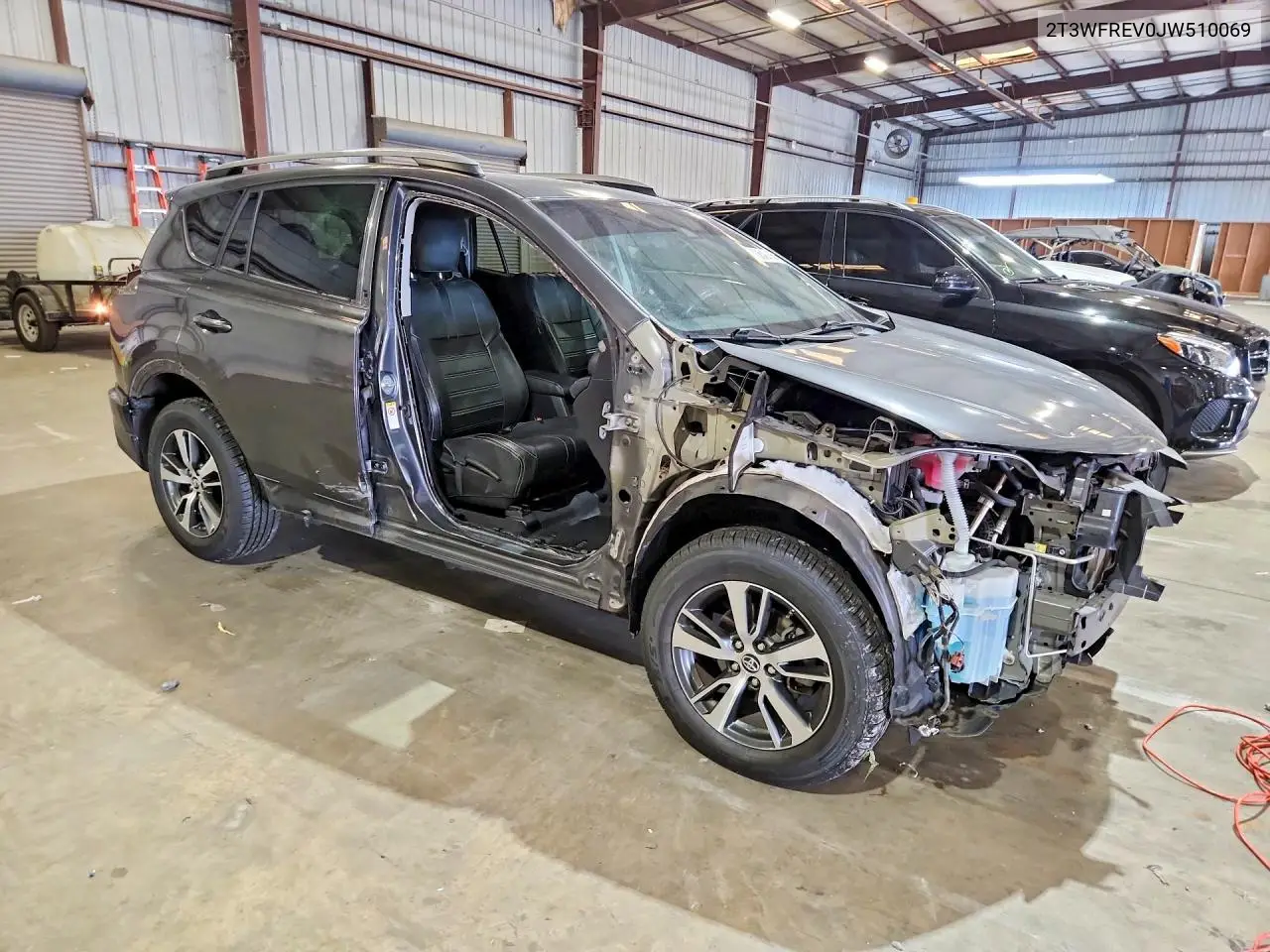 2018 TOYOTA RAV 4 VIN 2T3WFREV0JW510069 — фото 4