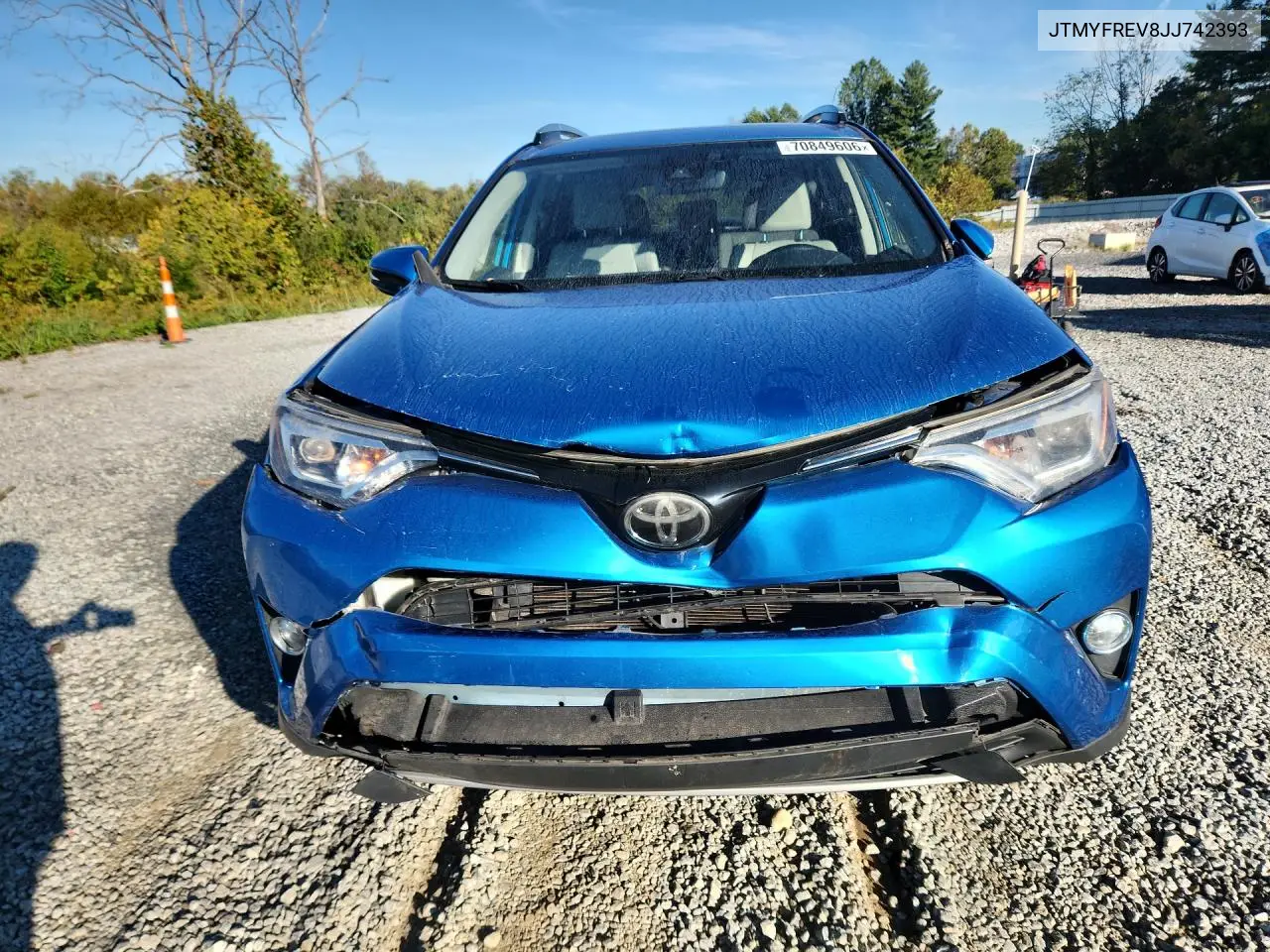 2018 TOYOTA RAV 4 VIN JTMYFREV8JJ742393 — фото 5