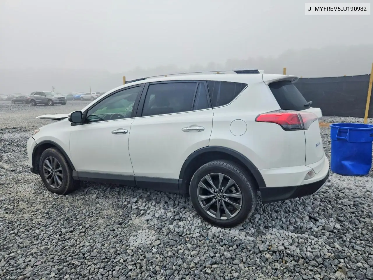 2018 TOYOTA RAV 4 VIN JTMYFREV5JJ190982 — фото 2