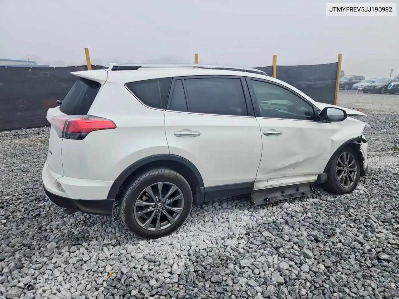 2018 TOYOTA RAV 4 VIN JTMYFREV5JJ190982 — фото 3