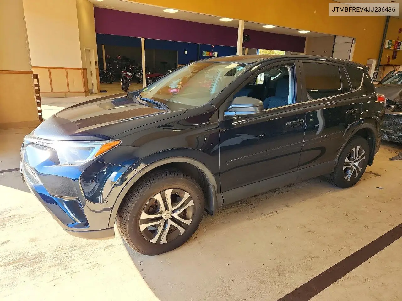 TOYOTA RAV 4 2018, VIN JTMBFREV4JJ236436
