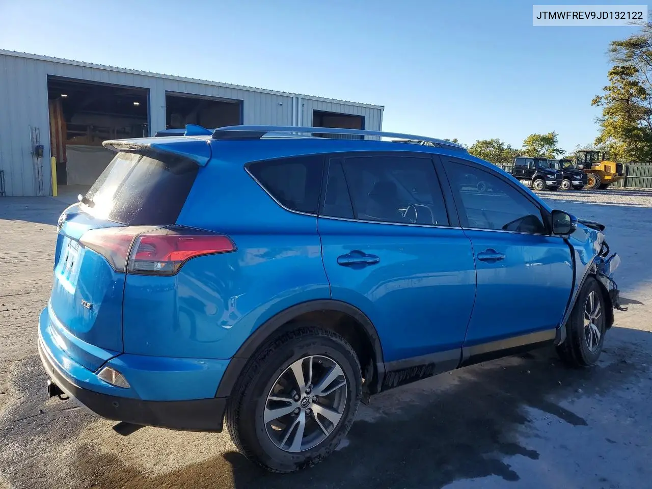 2018 TOYOTA RAV 4 VIN JTMWFREV9JD132122 — фото 3