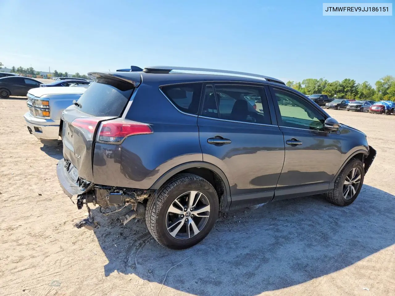 2018 TOYOTA RAV 4 VIN JTMWFREV9JJ186151 — фото 3