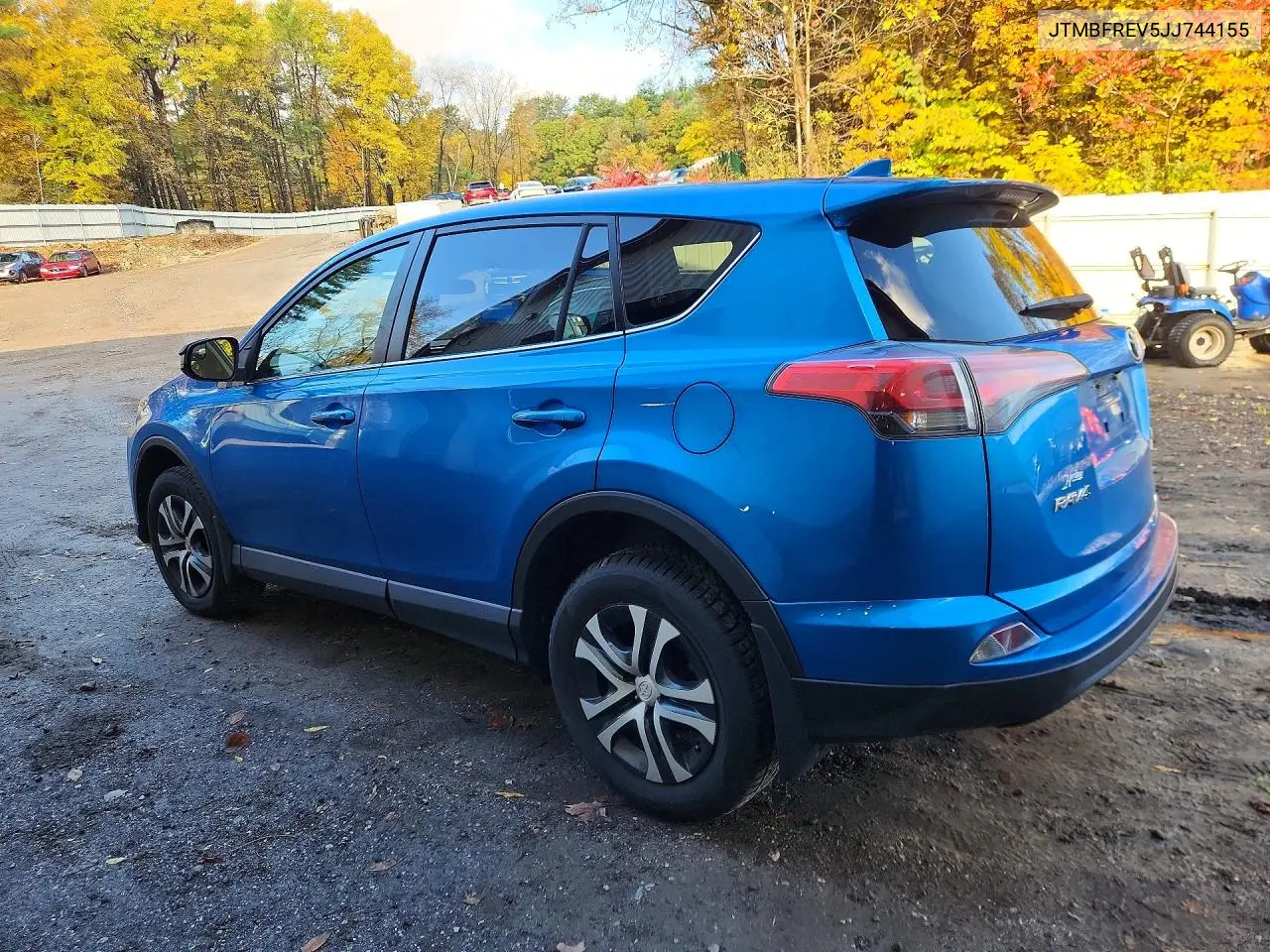 2018 TOYOTA RAV 4 VIN JTMBFREV5JJ744155 — фото 2