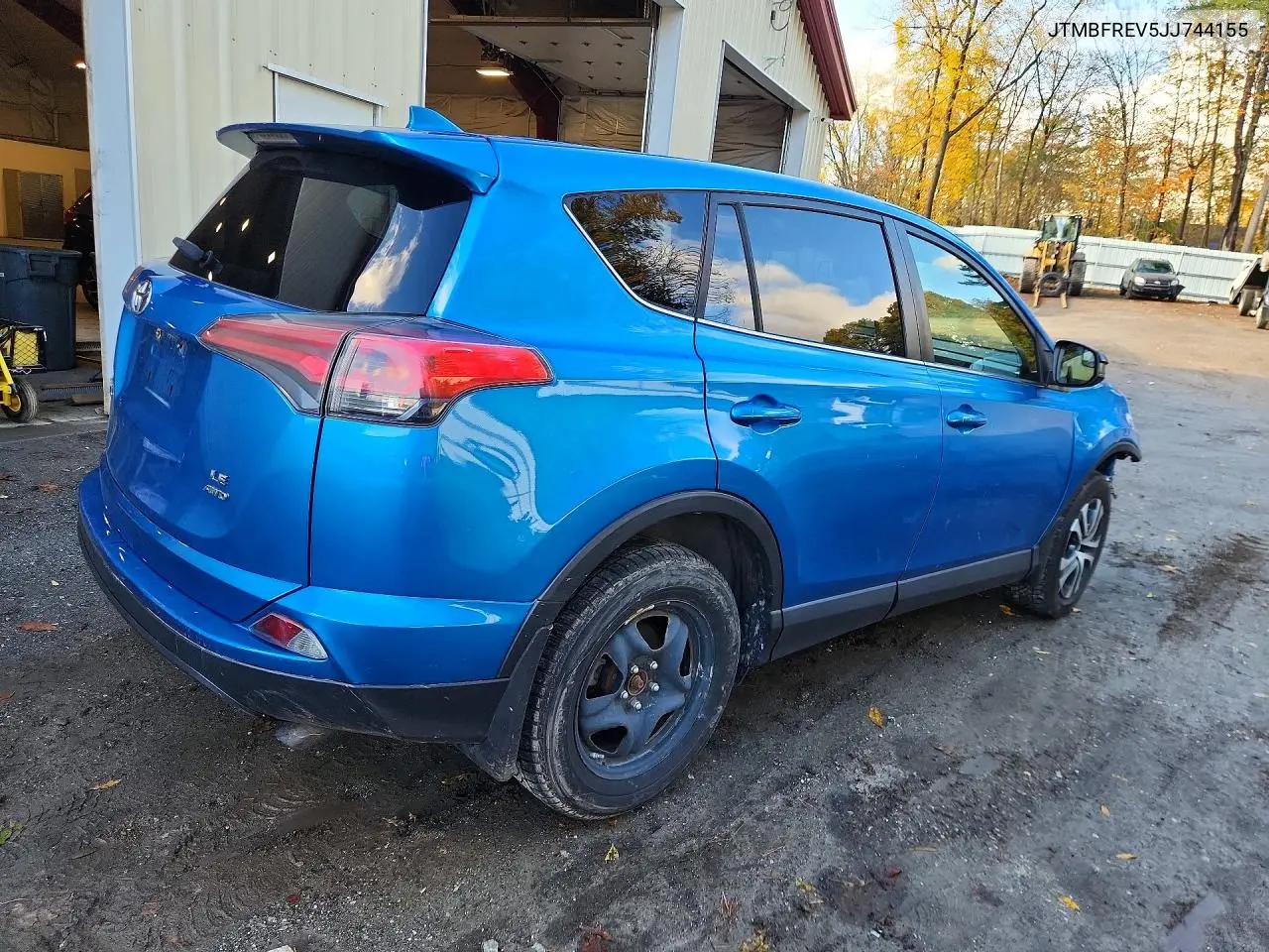 2018 TOYOTA RAV 4 VIN JTMBFREV5JJ744155 — фото 3
