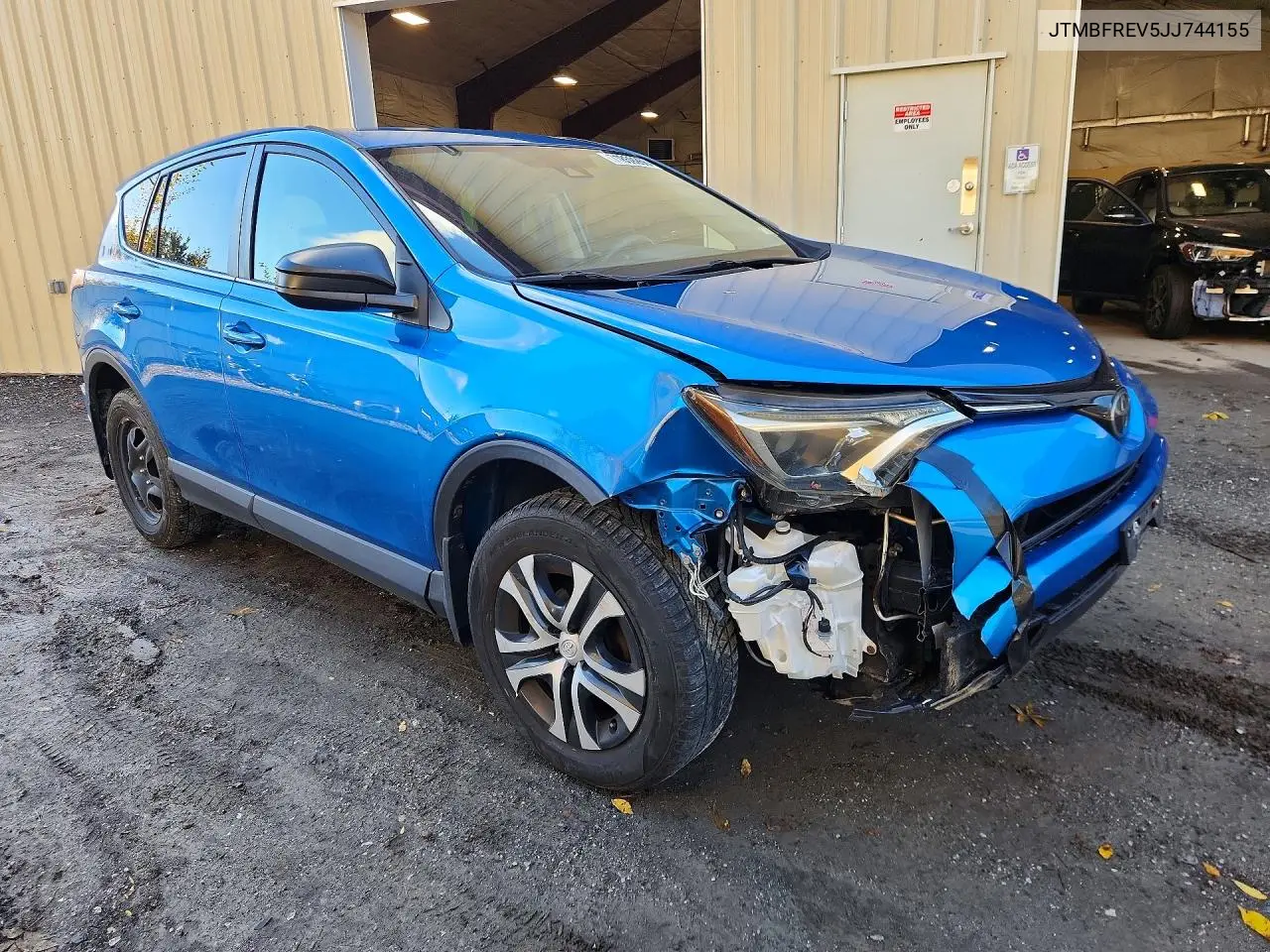 2018 TOYOTA RAV 4 VIN JTMBFREV5JJ744155 — фото 4