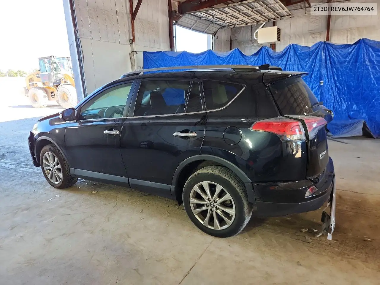 2018 TOYOTA RAV 4 VIN 2T3DFREV6JW764764 — фото 2