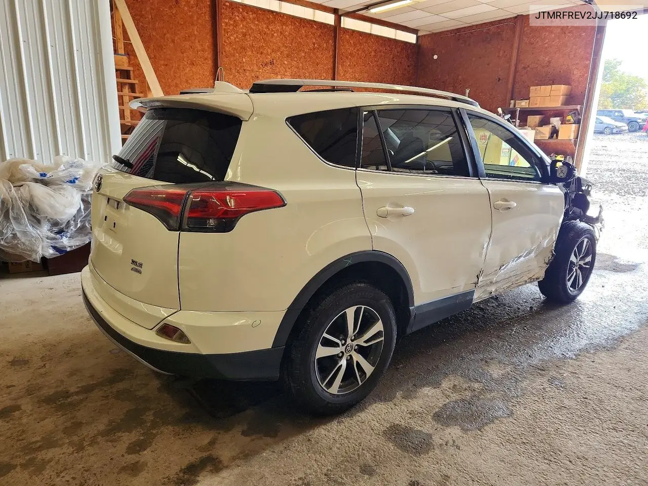 2018 TOYOTA RAV 4 VIN JTMRFREV2JJ718692 — фото 3