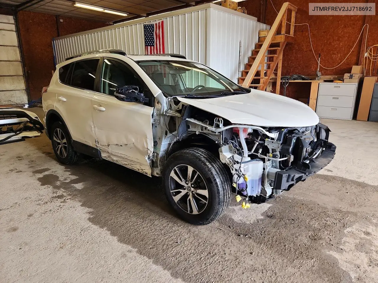 2018 TOYOTA RAV 4 VIN JTMRFREV2JJ718692 — фото 4