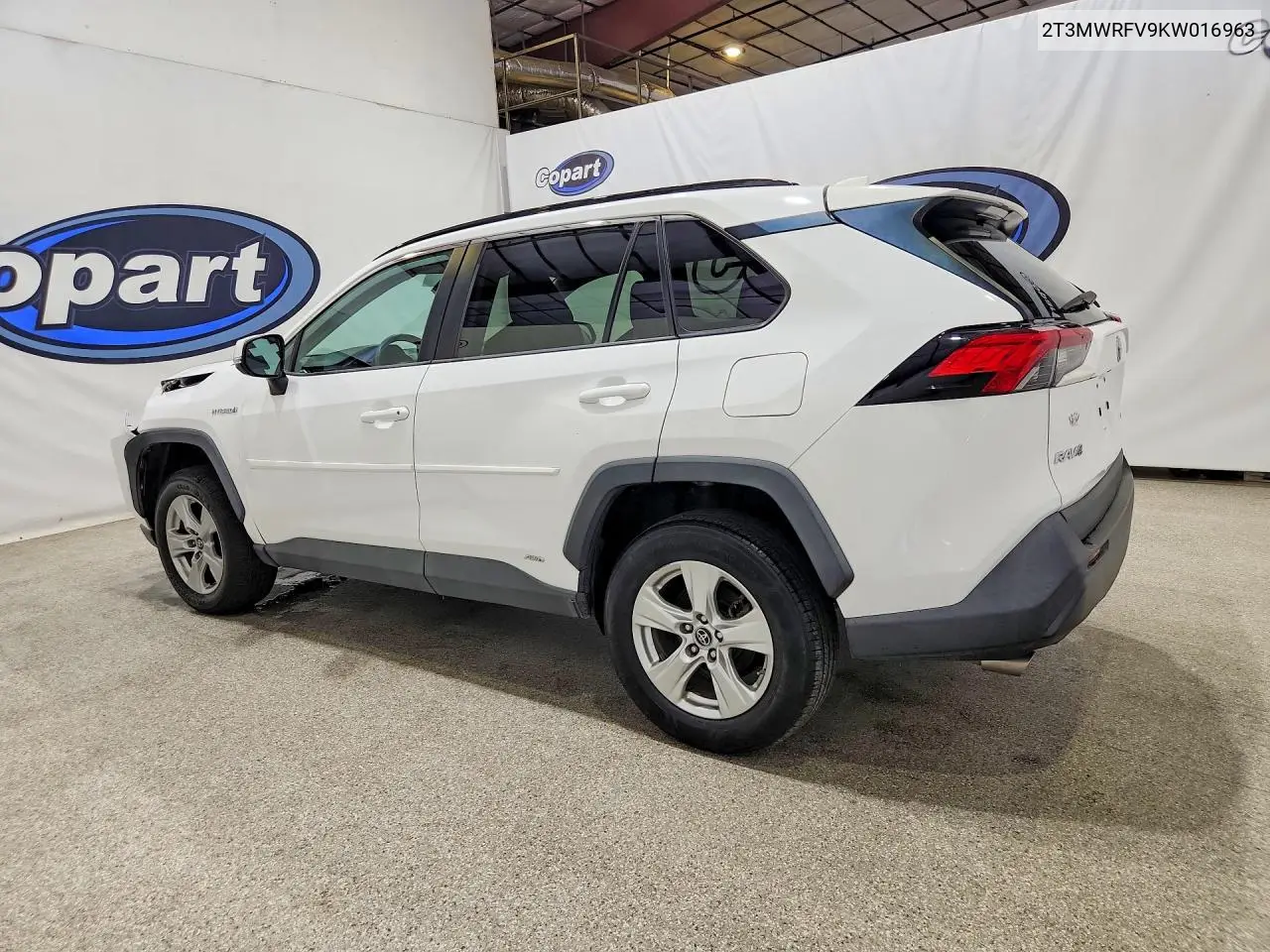 2019 TOYOTA RAV 4 VIN 2T3MWRFV9KW016963 — фото 2