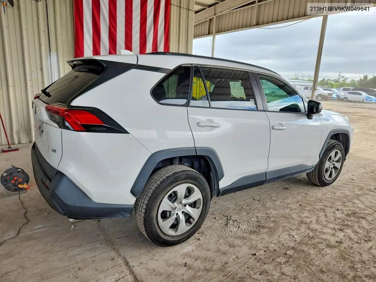 2019 TOYOTA RAV 4 VIN 2T3H1RFV9KW049641 — фото 3