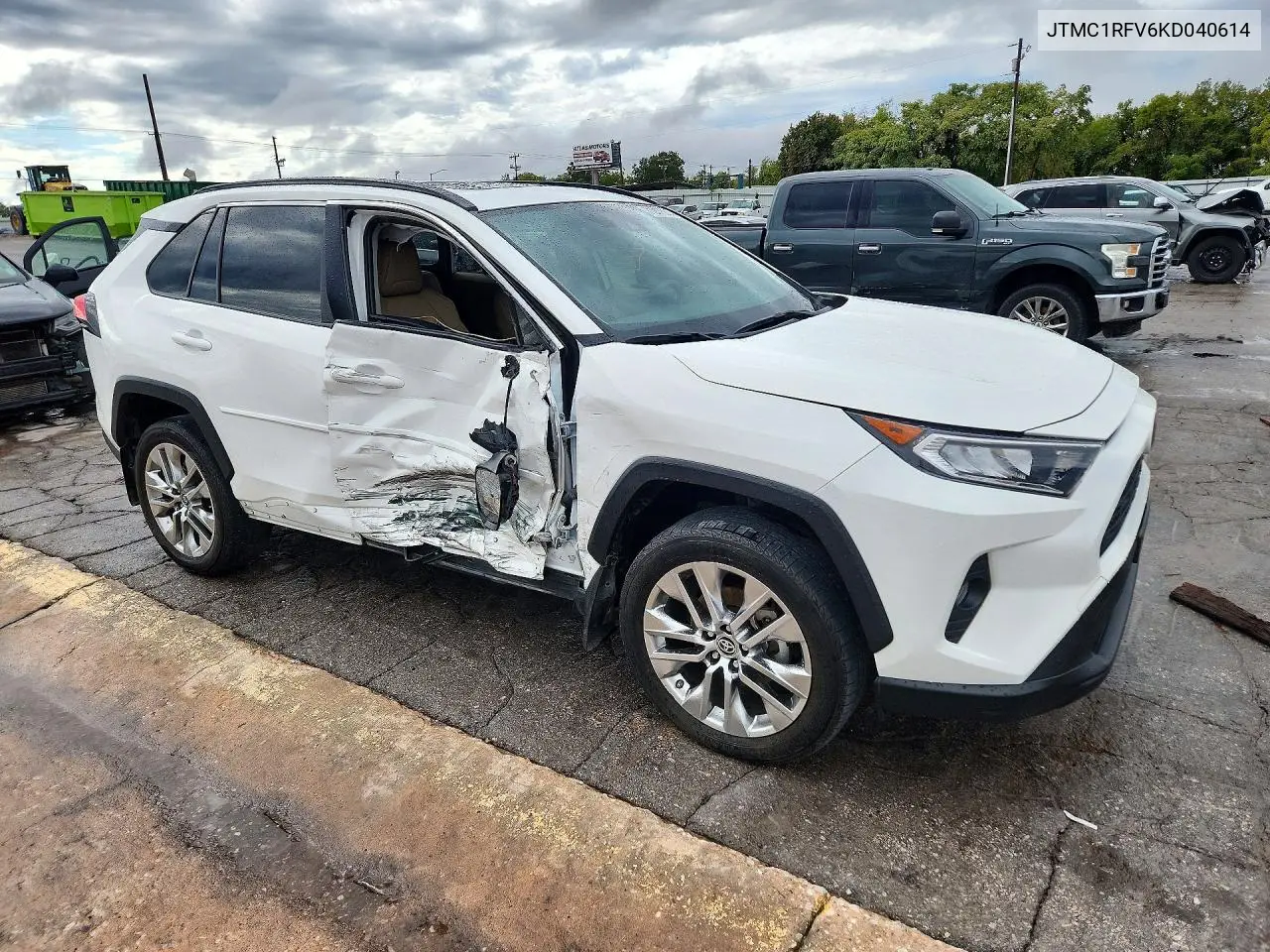 2019 TOYOTA RAV 4 VIN JTMC1RFV6KD040614 — фото 4