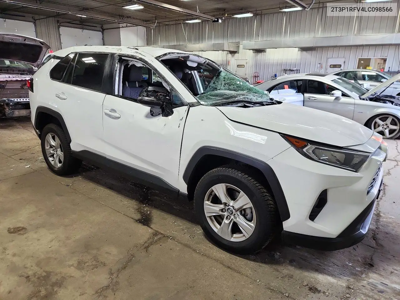 2020 TOYOTA RAV 4 VIN 2T3P1RFV4LC098566 — фото 4
