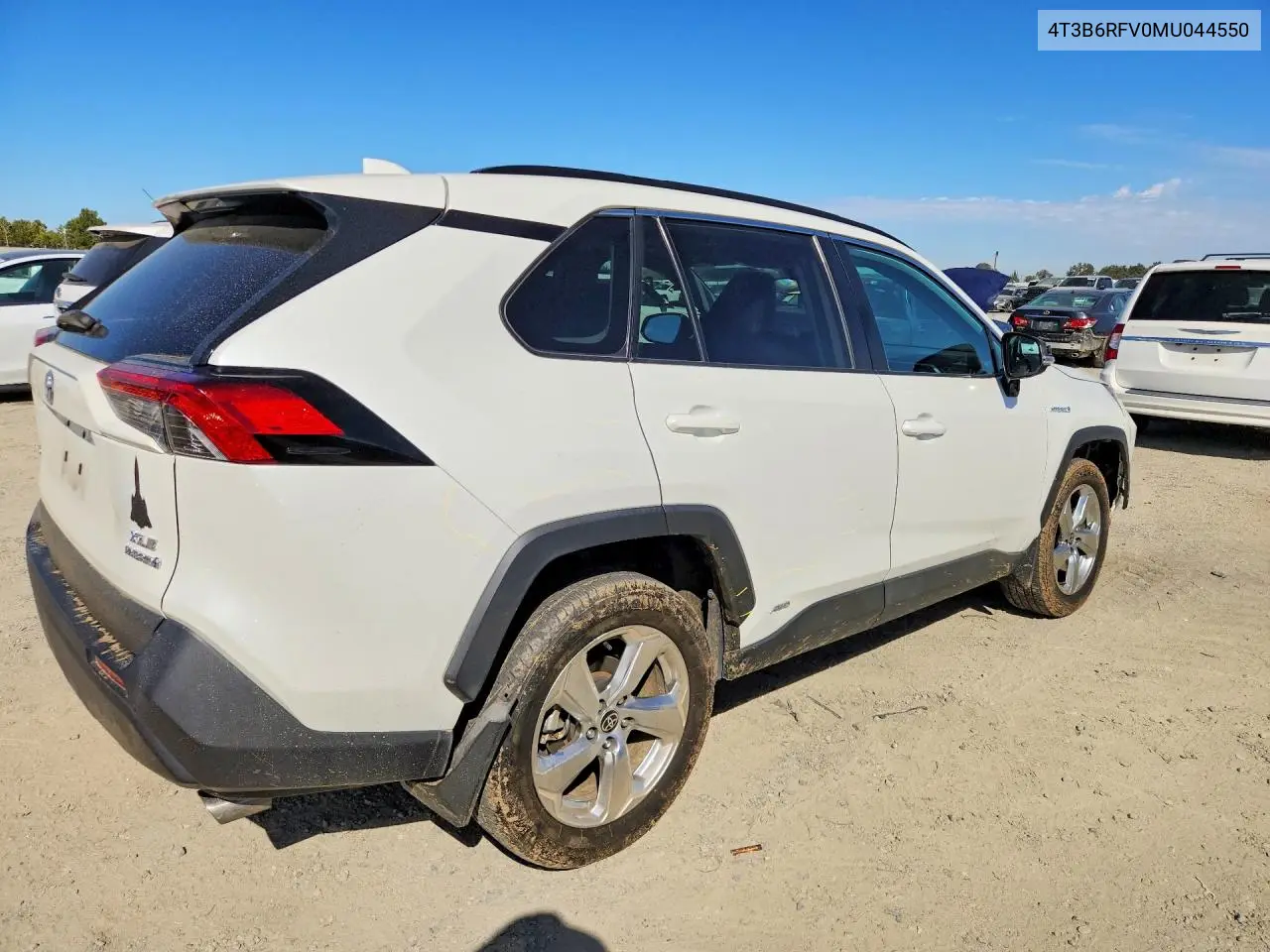 2021 TOYOTA RAV 4 VIN 4T3B6RFV0MU044550 — фото 3