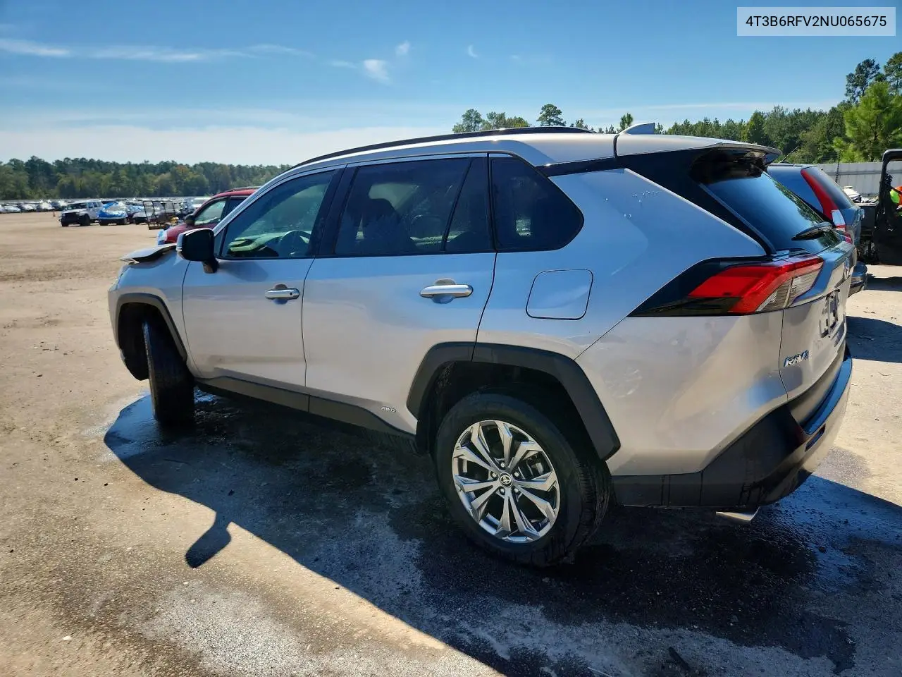 2022 TOYOTA RAV 4 VIN 4T3B6RFV2NU065675 — фото 2
