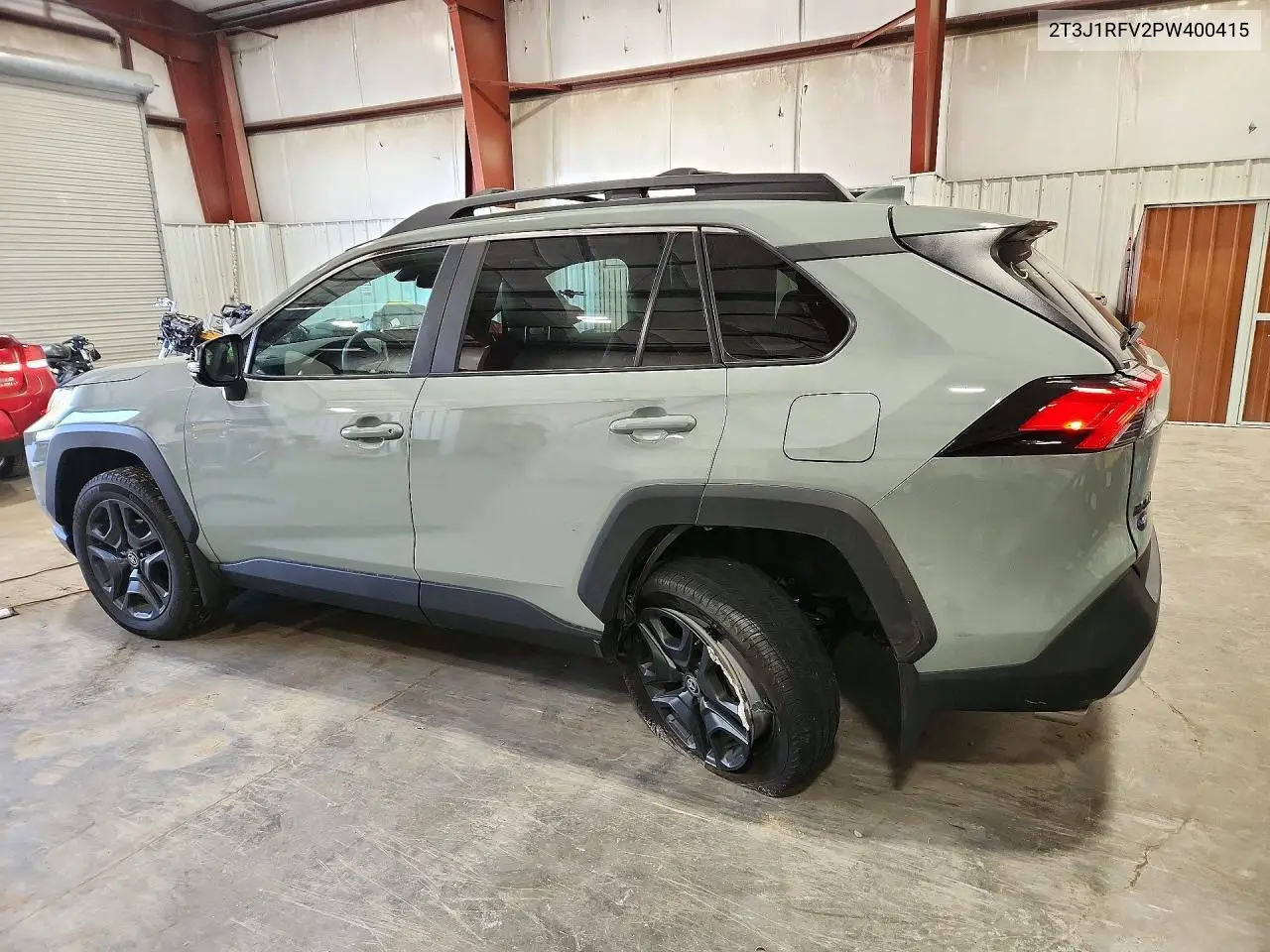 2023 TOYOTA RAV 4 VIN 2T3J1RFV2PW400415 — фото 2