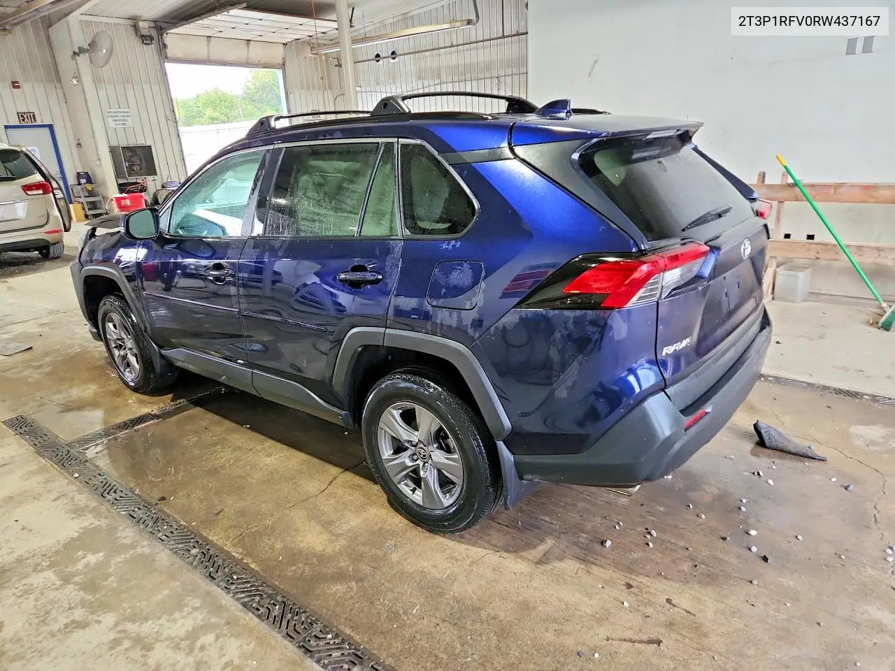 2024 TOYOTA RAV 4 VIN 2T3P1RFV0RW437167 — фото 2