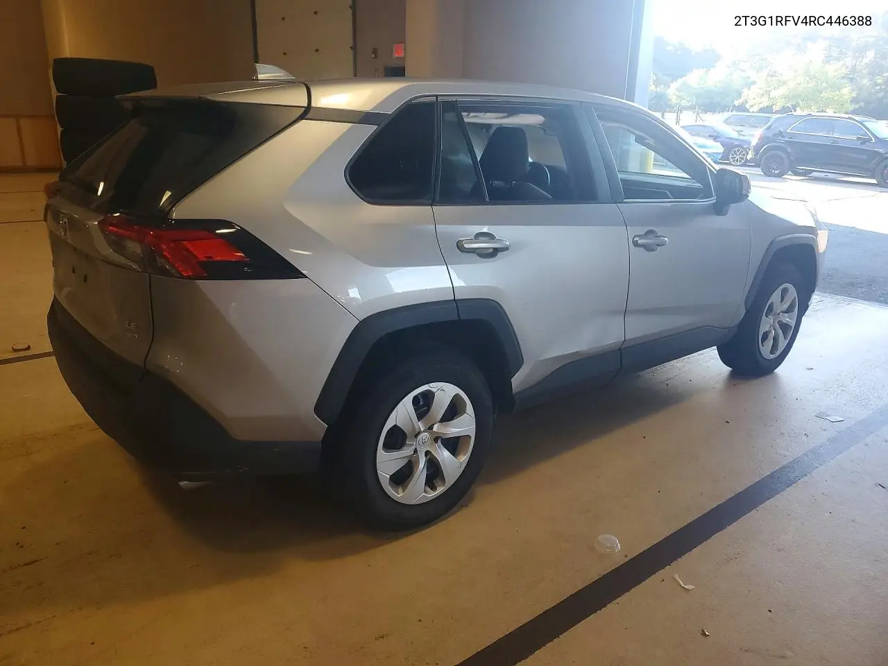 2024 TOYOTA RAV 4 VIN 2T3G1RFV4RC446388 — фото 3