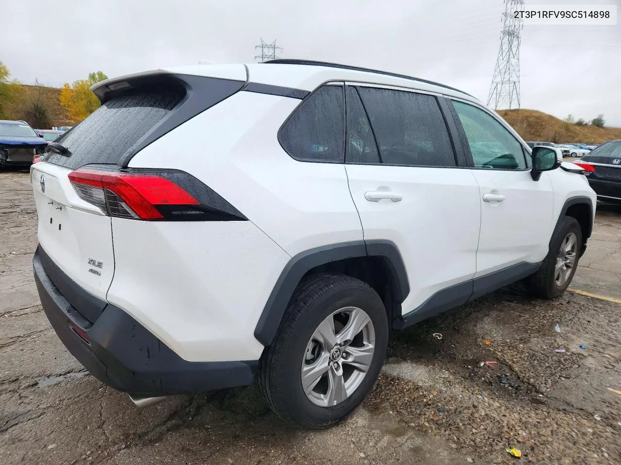 2025 TOYOTA RAV 4 VIN 2T3P1RFV9SC514898 — фото 3