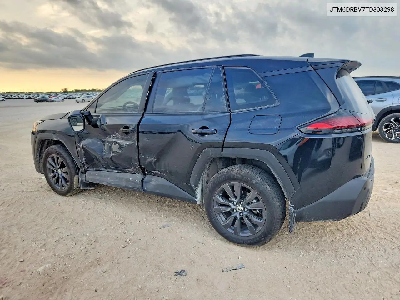 2026 TOYOTA RAV 4 VIN JTM6DRBV7TD303298 — фото 2