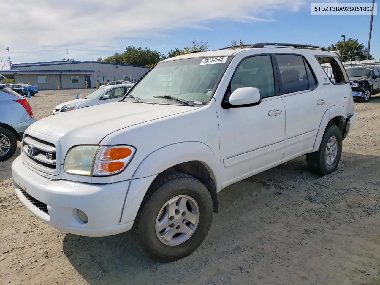 TOYOTA SEQUOIA 2002, VIN 5TDZT38A92S061893