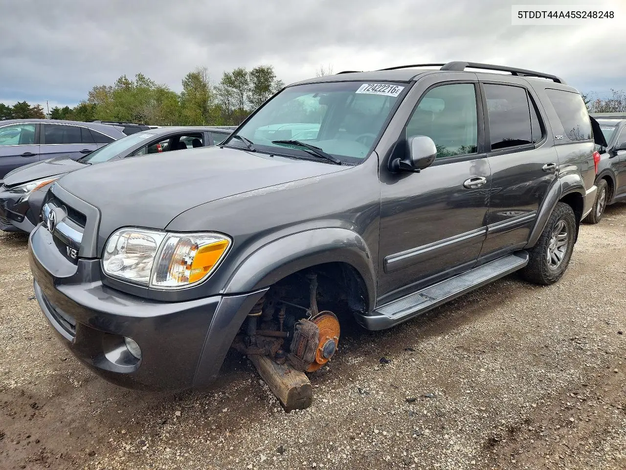 TOYOTA SEQUOIA 2005, VIN 5TDDT44A45S248248