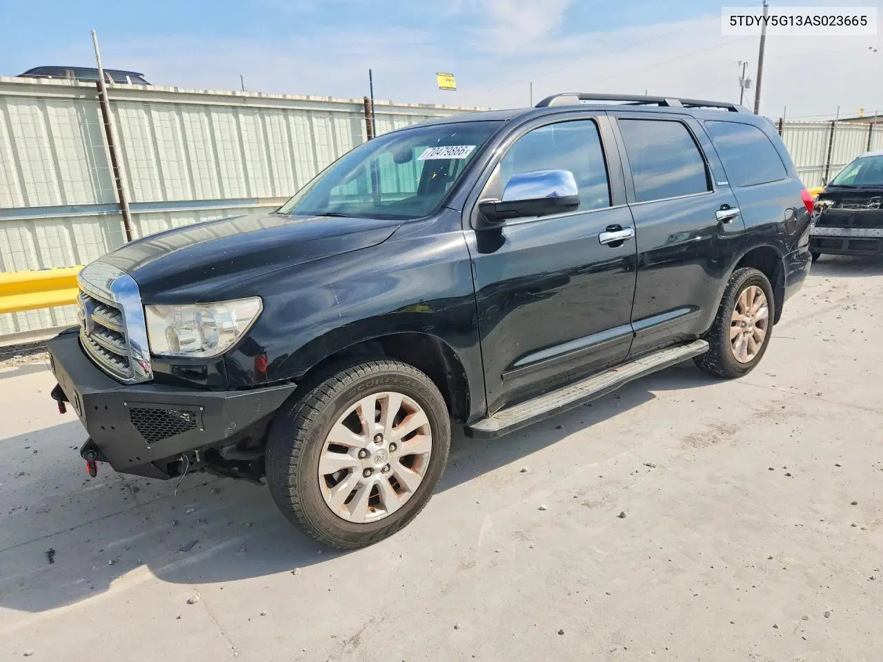 TOYOTA SEQUOIA 2010, VIN 5TDYY5G13AS023665
