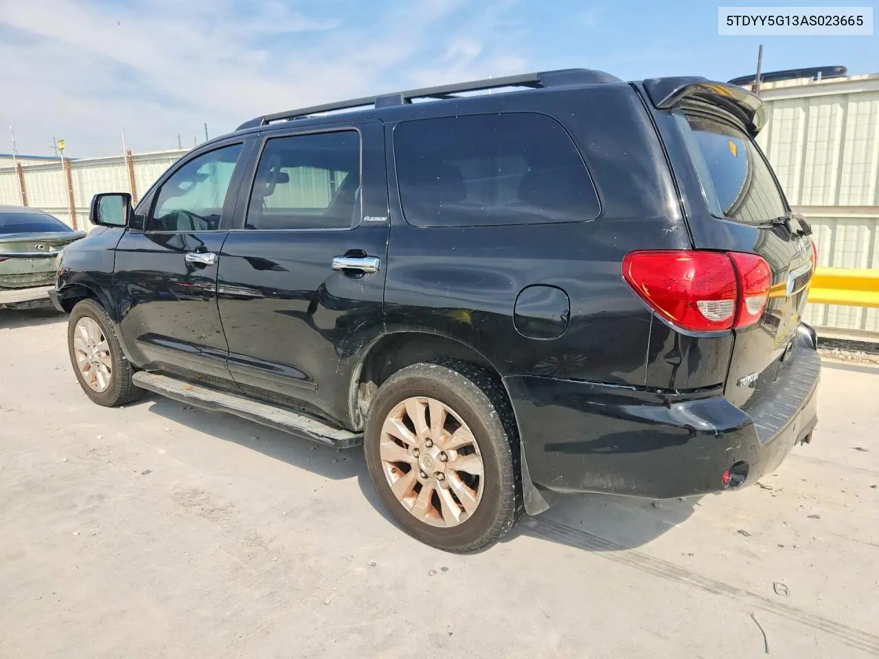 2010 TOYOTA SEQUOIA VIN 5TDYY5G13AS023665 — фото 2