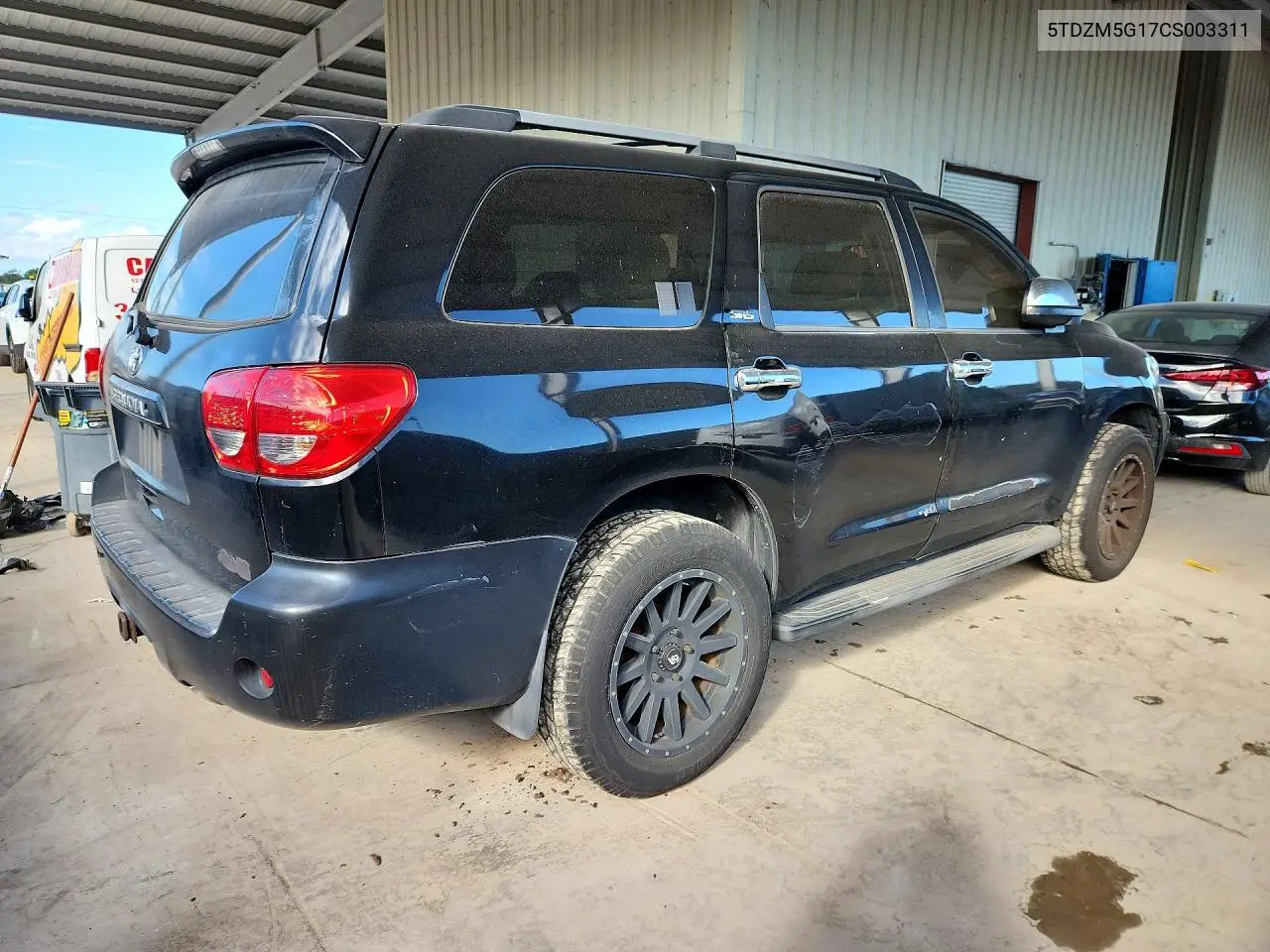 2012 TOYOTA SEQUOIA VIN 5TDZM5G17CS003311 — фото 3