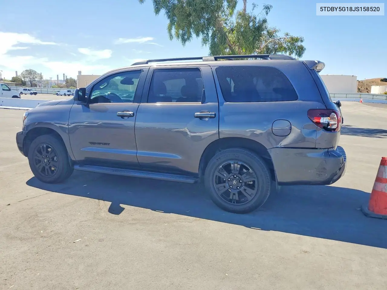 2018 TOYOTA SEQUOIA VIN 5TDBY5G18JS158520 — фото 2