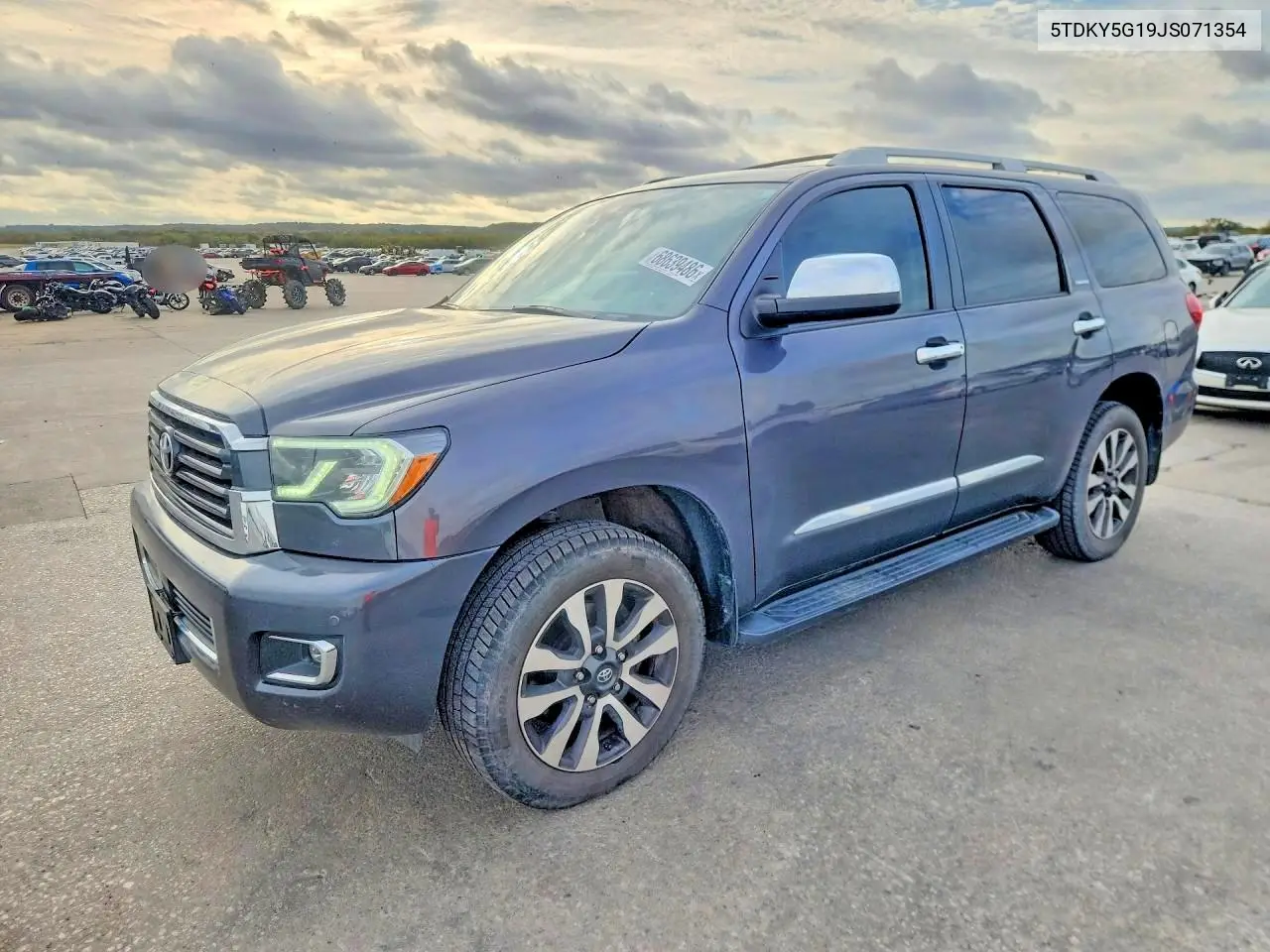 TOYOTA SEQUOIA 2018, VIN 5TDKY5G19JS071354