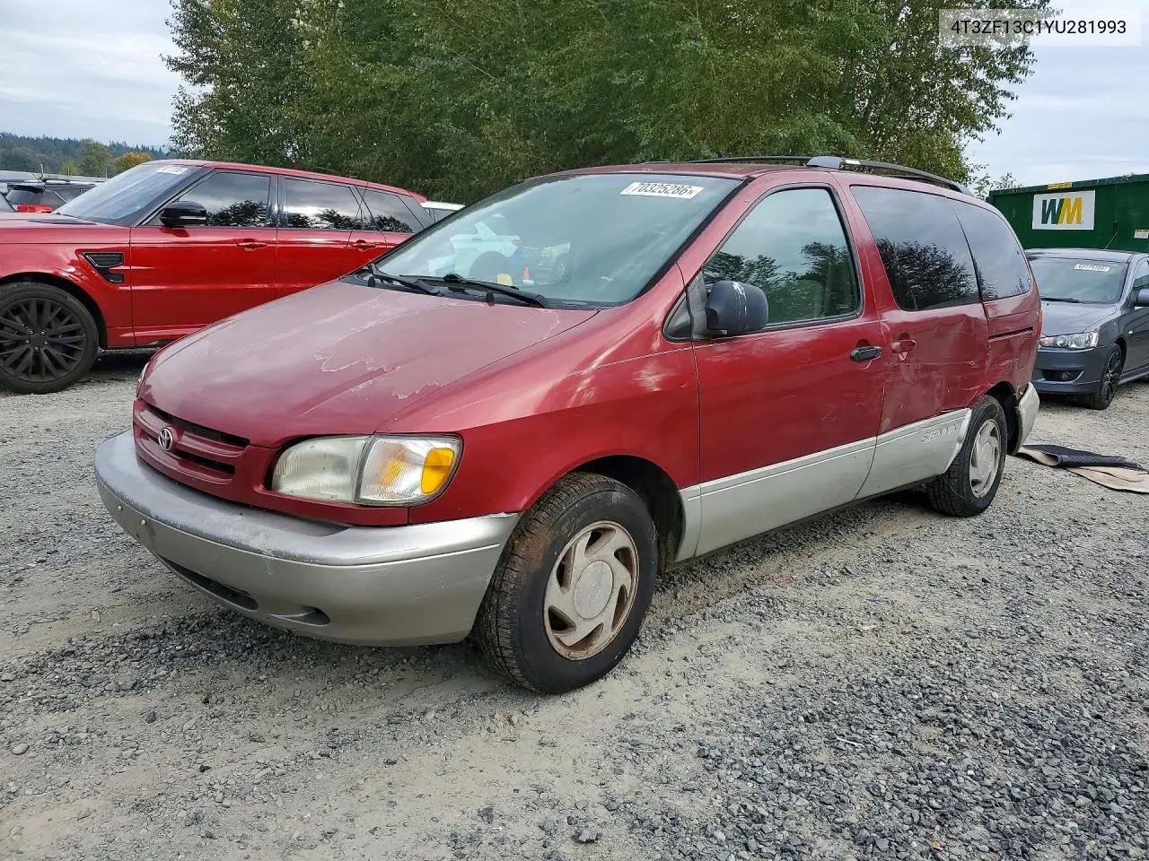 TOYOTA SIENNA 2000, VIN 4T3ZF13C1YU281993