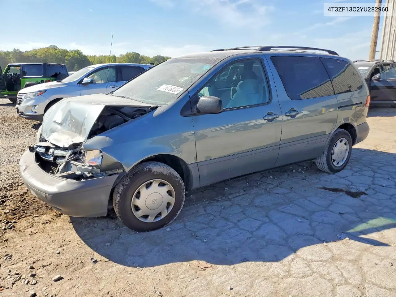 TOYOTA SIENNA 2000, VIN 4T3ZF13C2YU282960